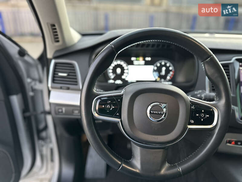 Внедорожник / Кроссовер Volvo XC90 2016 в Тернополе