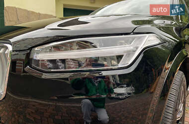 Внедорожник / Кроссовер Volvo XC90 2023 в 
