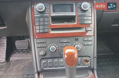 Позашляховик / Кросовер Volvo XC90 2009 в  фото 25 Позашляховик / Кросовер Volvo XC90 2009 в