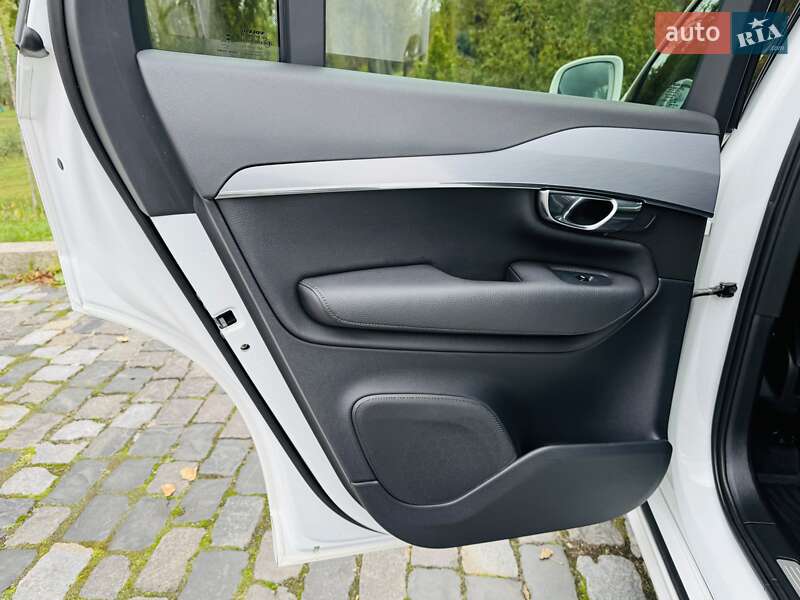 Позашляховик / Кросовер Volvo XC90 2015 в Києві фото 97 Позашляховик / Кросовер Volvo XC90 2015 в Києві