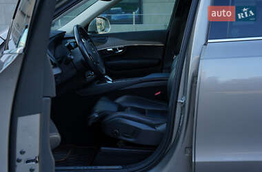 Позашляховик / Кросовер Volvo XC90 2020 в 