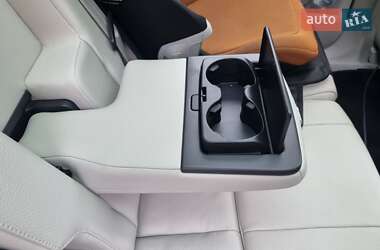 Внедорожник / Кроссовер Volvo XC90 2019 в 