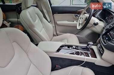 Внедорожник / Кроссовер Volvo XC90 2019 в 