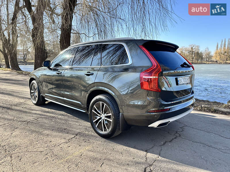 Внедорожник / Кроссовер Volvo XC90 2021 в Ровно