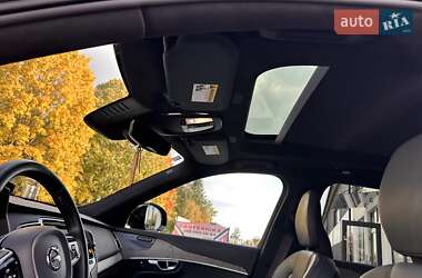 Внедорожник / Кроссовер Volvo XC90 2022 в 