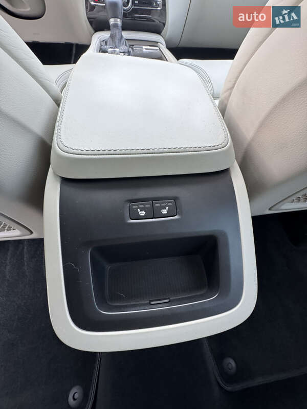 Внедорожник / Кроссовер Volvo XC90 2016 в Киеве фото 14 Внедорожник / Кроссовер Volvo XC90 2016 в Киеве