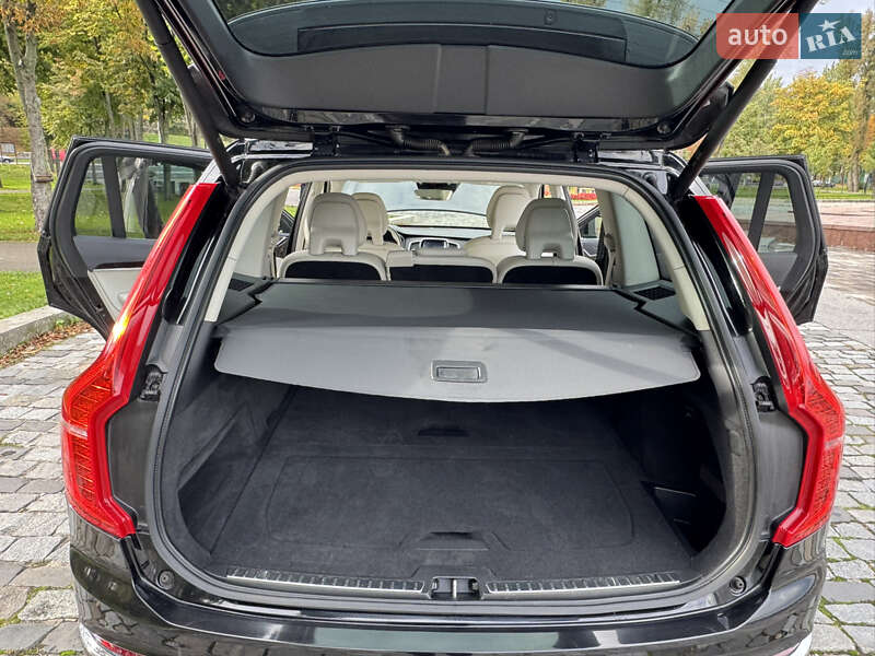 Внедорожник / Кроссовер Volvo XC90 2016 в Киеве фото 55 Внедорожник / Кроссовер Volvo XC90 2016 в Киеве