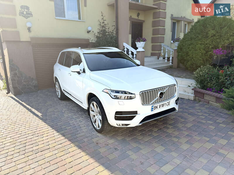 Volvo XC90 2016