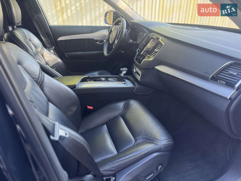 Внедорожник / Кроссовер Volvo XC90 2015 в Киеве