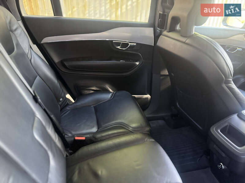 Внедорожник / Кроссовер Volvo XC90 2015 в Киеве