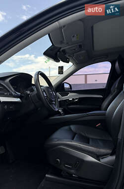 Внедорожник / Кроссовер Volvo XC90 2021 в 