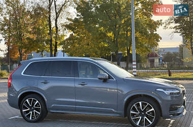 Внедорожник / Кроссовер Volvo XC90 2022 в 
