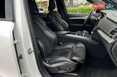Внедорожник / Кроссовер Volvo XC90 2021 в 