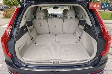 Позашляховик / Кросовер Volvo XC90 2015 в  фото 14 Позашляховик / Кросовер Volvo XC90 2015 в
