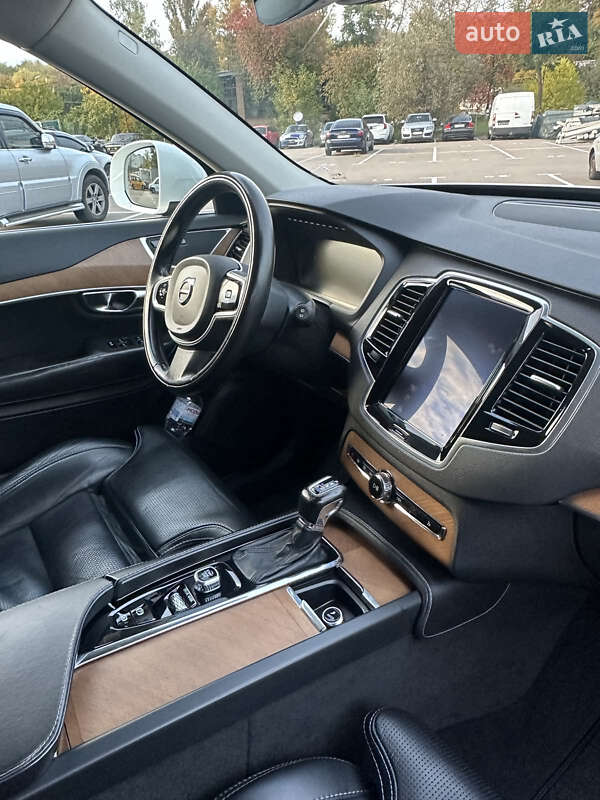 Позашляховик / Кросовер Volvo XC90 2018 в Києві фото 6 Позашляховик / Кросовер Volvo XC90 2018 в Києві