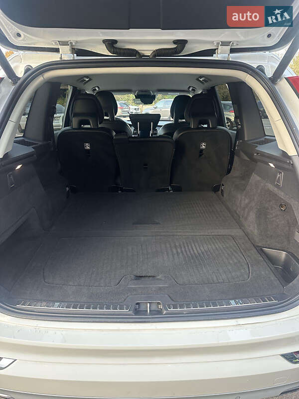 Позашляховик / Кросовер Volvo XC90 2018 в Києві фото 17 Позашляховик / Кросовер Volvo XC90 2018 в Києві