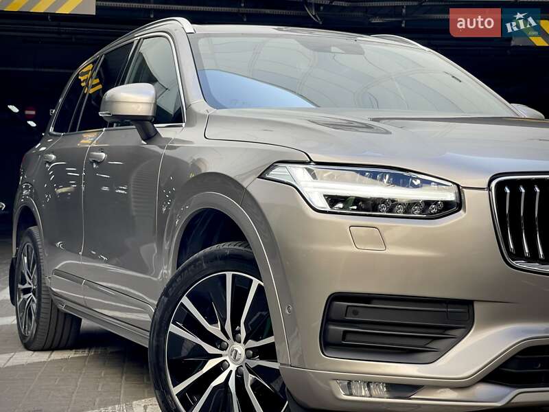 Внедорожник / Кроссовер Volvo XC90 2020 в Киеве