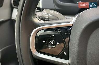 Позашляховик / Кросовер Volvo XC90 2020 в  фото 33 Позашляховик / Кросовер Volvo XC90 2020 в