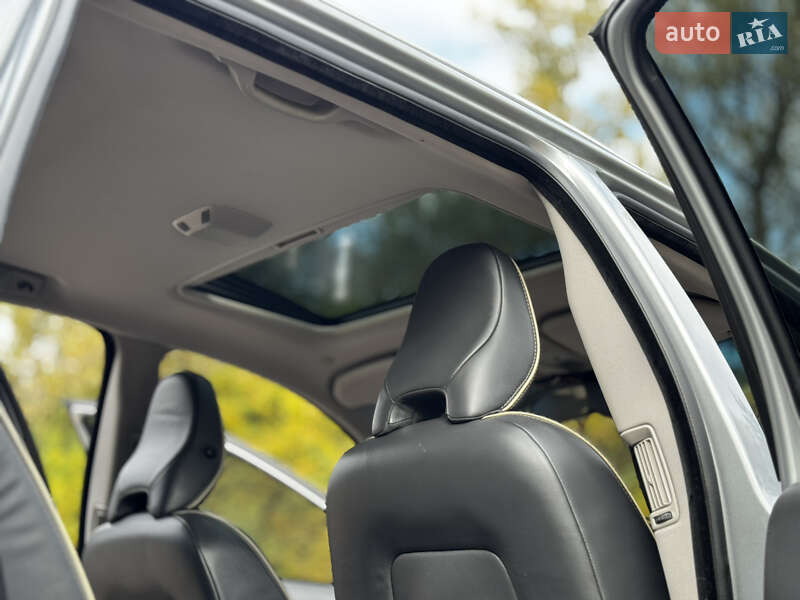 Позашляховик / Кросовер Volvo XC90 2011 в Тернополі фото 36 Позашляховик / Кросовер Volvo XC90 2011 в Тернополі