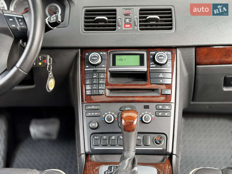 Позашляховик / Кросовер Volvo XC90 2011 в Тернополі фото 44 Позашляховик / Кросовер Volvo XC90 2011 в Тернополі