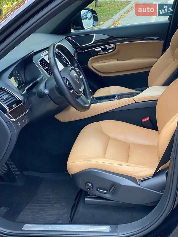 Внедорожник / Кроссовер Volvo XC90 2015 в Киеве