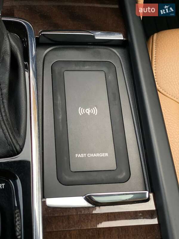 Внедорожник / Кроссовер Volvo XC90 2015 в Киеве
