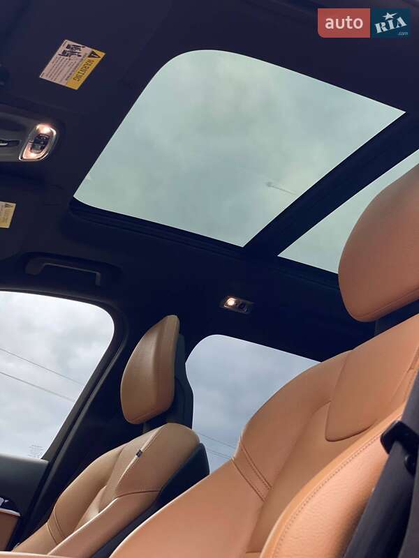 Внедорожник / Кроссовер Volvo XC90 2015 в Киеве