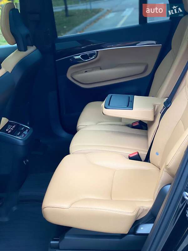 Внедорожник / Кроссовер Volvo XC90 2015 в Киеве