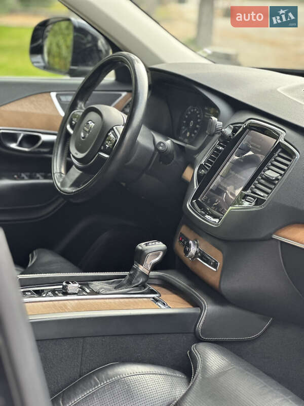 Внедорожник / Кроссовер Volvo XC90 2015 в Киеве