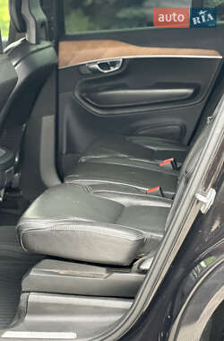 Внедорожник / Кроссовер Volvo XC90 2015 в 
