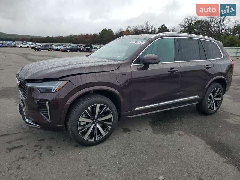 Volvo XC90 2025
