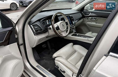Внедорожник / Кроссовер Volvo XC90 2016 в 