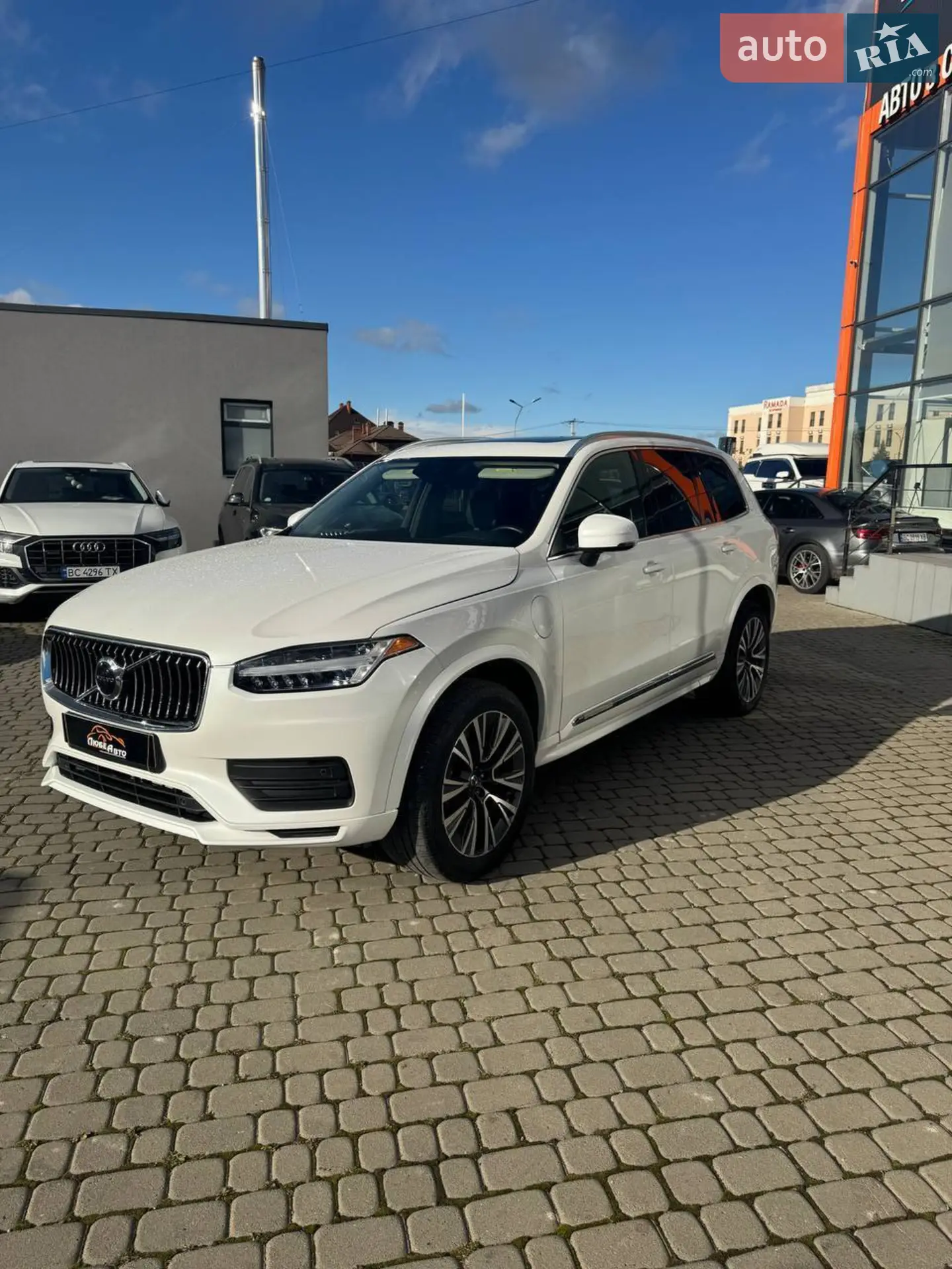 2021 Volvo XC90 - мініатюра 6