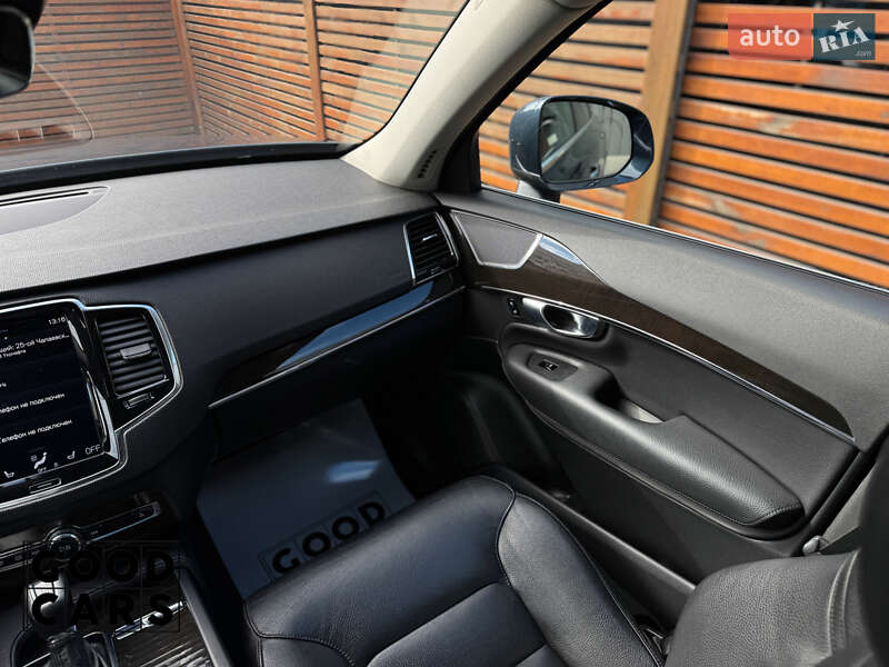 Позашляховик / Кросовер Volvo XC90 2017 в Одесі фото 38 Позашляховик / Кросовер Volvo XC90 2017 в Одесі