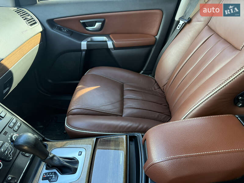 Внедорожник / Кроссовер Volvo XC90 2011 в Стрые