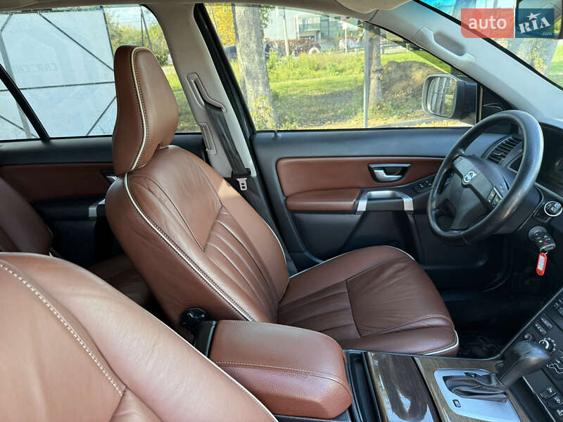 Внедорожник / Кроссовер Volvo XC90 2011 в Стрые