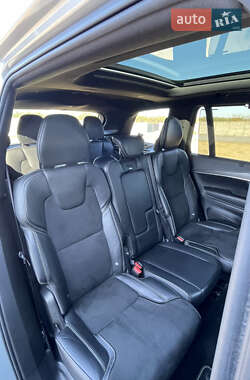 Внедорожник / Кроссовер Volvo XC90 2019 в 