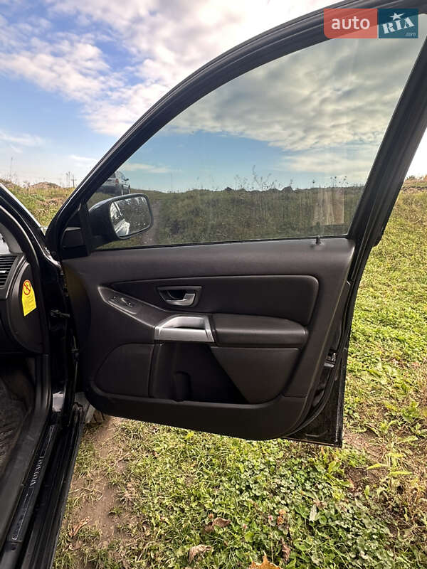 Позашляховик / Кросовер Volvo XC90 2004 в Тернополі фото 7 Позашляховик / Кросовер Volvo XC90 2004 в Тернополі