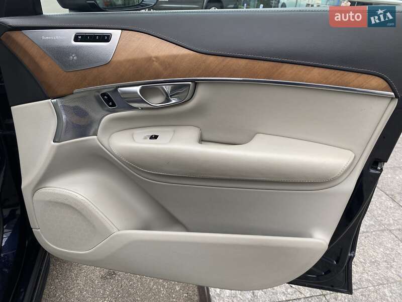Позашляховик / Кросовер Volvo XC90 2015 в Києві фото 21 Позашляховик / Кросовер Volvo XC90 2015 в Києві