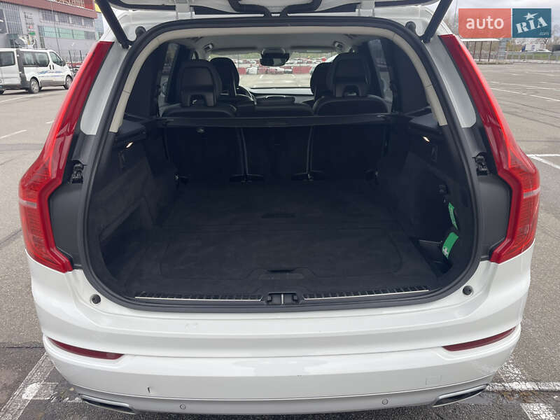 Внедорожник / Кроссовер Volvo XC90 2019 в Киеве фото 10 Внедорожник / Кроссовер Volvo XC90 2019 в Киеве