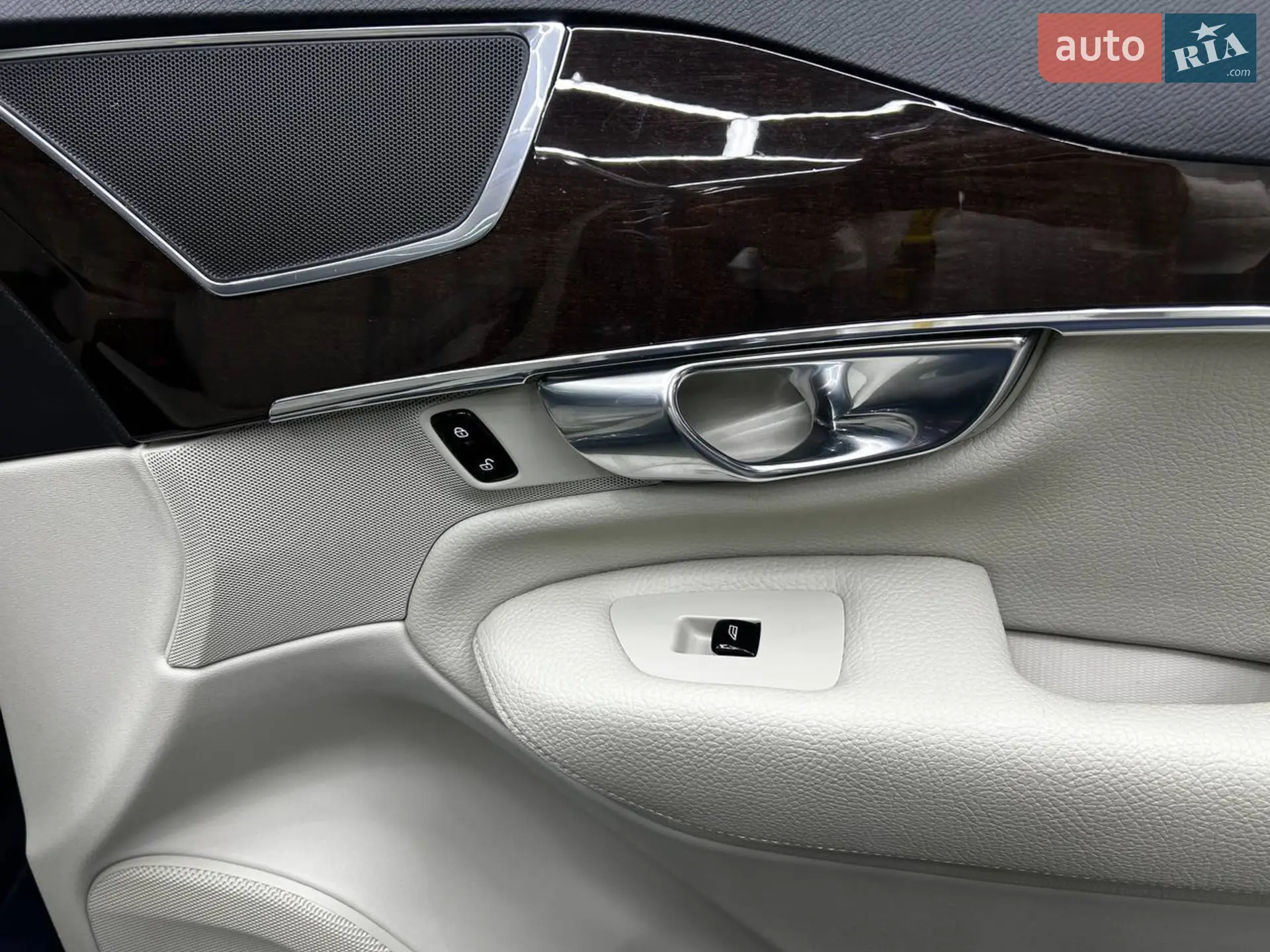 2018 Volvo XC90 - мініатюра 9
