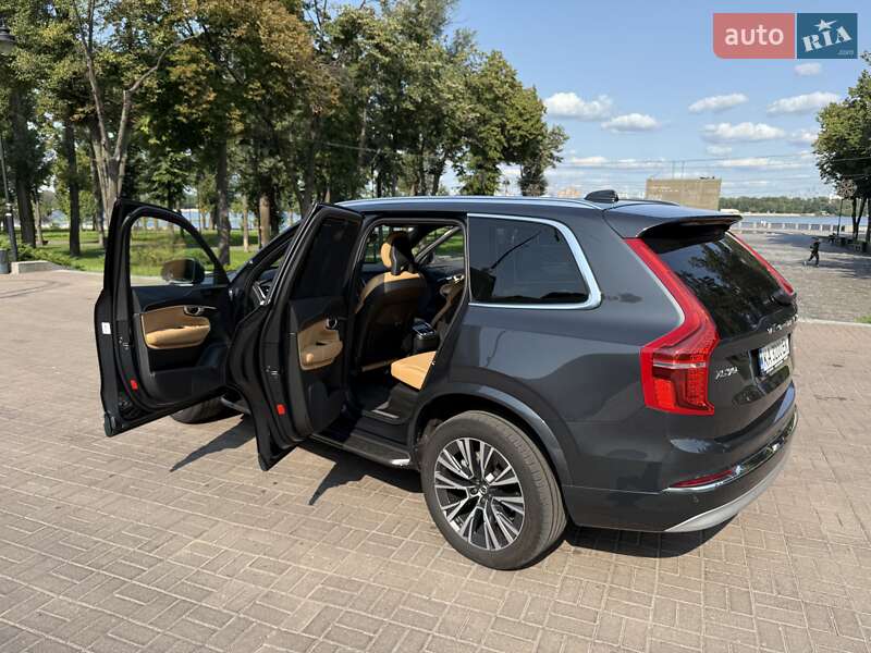 Внедорожник / Кроссовер Volvo XC90 2021 в Киеве
