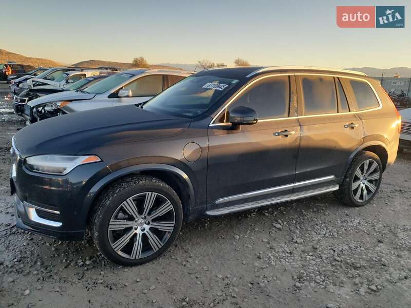 Внедорожник / Кроссовер Volvo XC90 2021 в Киеве