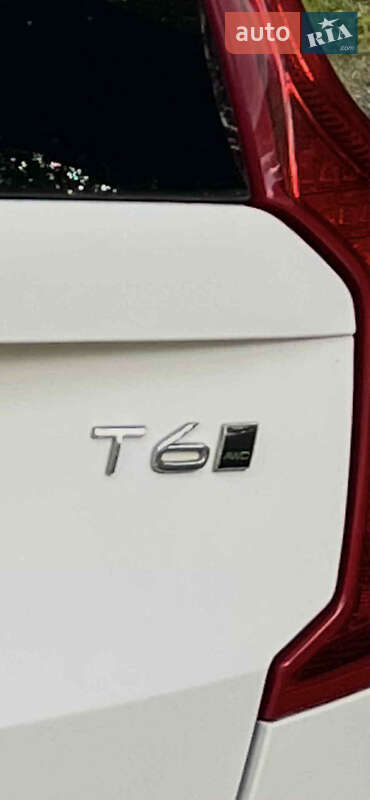 Внедорожник / Кроссовер Volvo XC90 2018 в Киеве