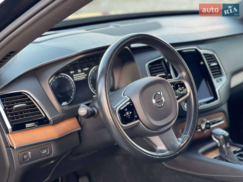 Внедорожник / Кроссовер Volvo XC90 2017 в Черновцах