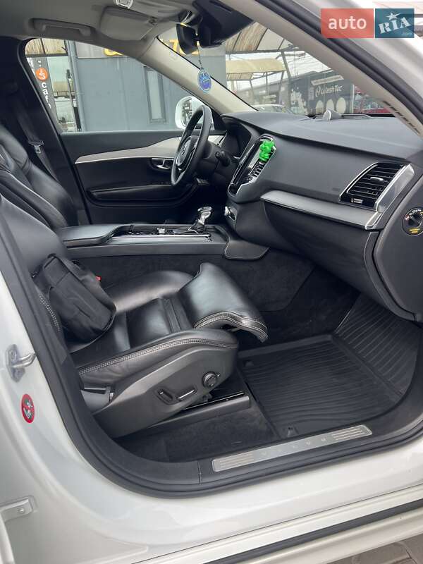 Внедорожник / Кроссовер Volvo XC90 2015 в Черновцах фото 9 Внедорожник / Кроссовер Volvo XC90 2015 в Черновцах