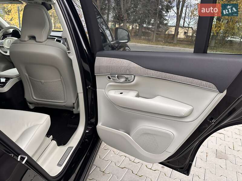 Позашляховик / Кросовер Volvo XC90 2024 в Самборі