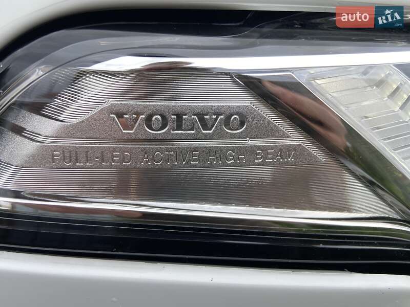 Позашляховик / Кросовер Volvo XC90 2019 в Києві