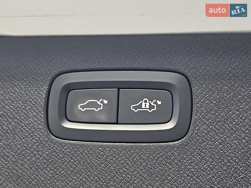 Позашляховик / Кросовер Volvo XC90 2020 в Львові фото 22 Позашляховик / Кросовер Volvo XC90 2020 в Львові