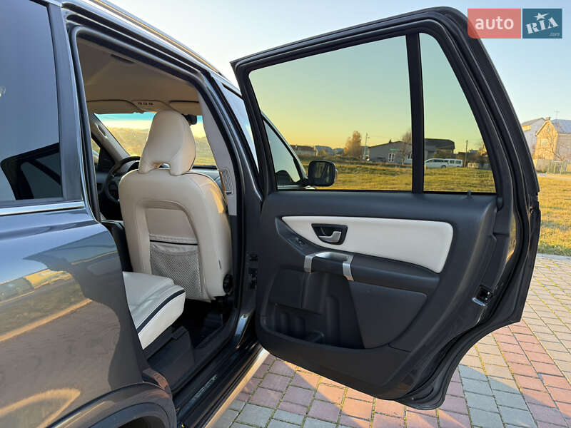 Внедорожник / Кроссовер Volvo XC90 2010 в Тернополе фото 49 Внедорожник / Кроссовер Volvo XC90 2010 в Тернополе